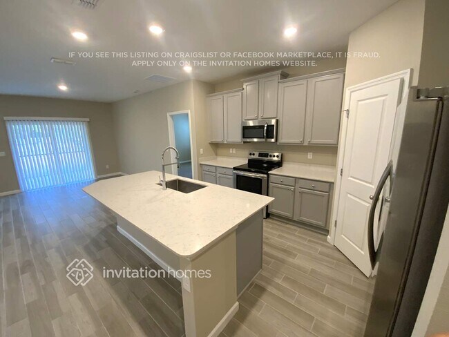 2571 Laylas Way, Jacksonville, FL 32218 - photo 4