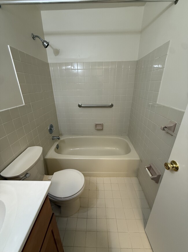 570 Central Ave unit 2, New Providence, NJ 07974 - photo 6