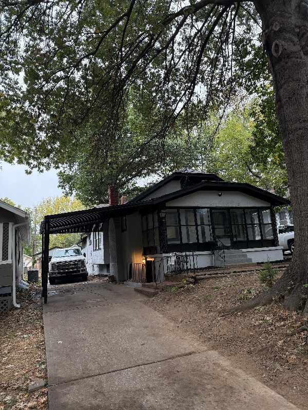 1906 S Willow Ave, Independence, MO 64052 - photo 2