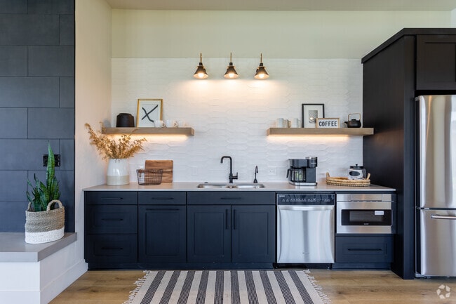 St Helens Place Apartment Homes, Saint Helens, OR 97051 - photo 5