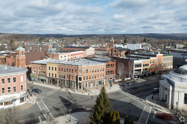 Historically, Gloversville was renowned as a hub for the glove making industry in the United States, with over 200 manufacturers operating in the city and the adjacent city of Johnstown during its peak;this industrial prominence earned it the moniker 