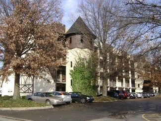 4012 Dupont Cir Unit 308, Saint Matthews, KY 40207