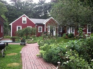333 Dedham St, Dover, MA 02030