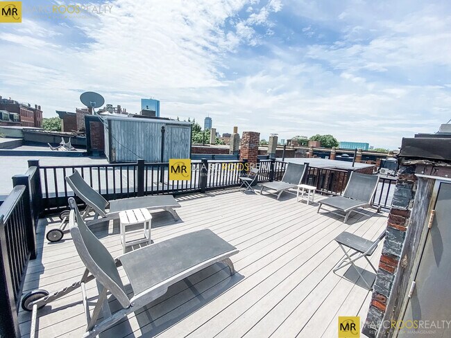 86 W Cedar St, Boston, MA 02114 - photo 4