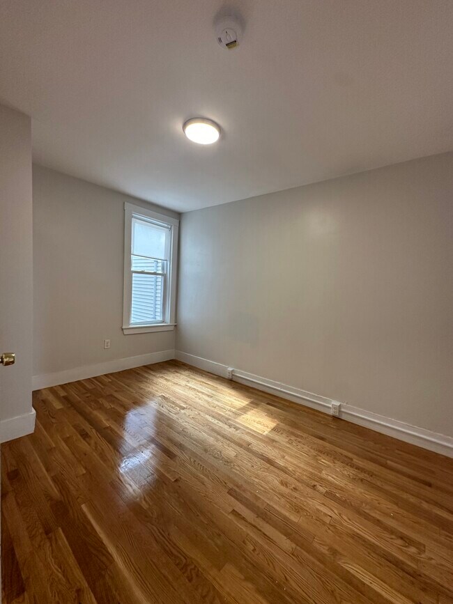 861 E 1st St unit 3, Boston, MA 02127 - photo 7