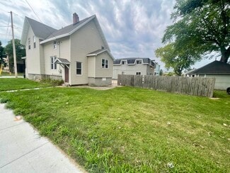 700 W Lincoln Ave, Oshkosh, WI 54901
