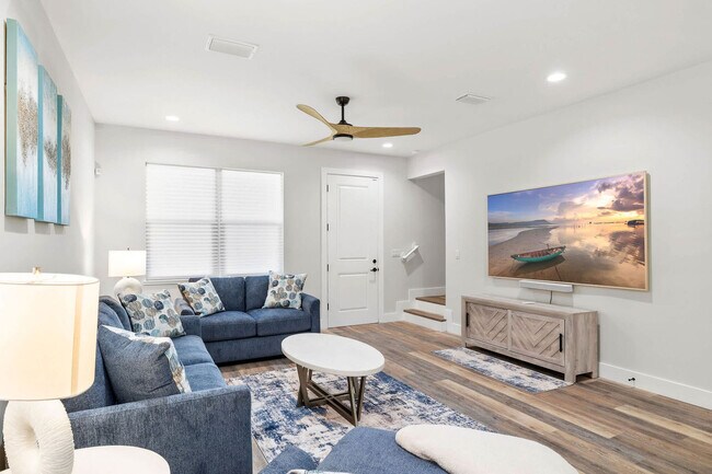 1906 W Cherry St unit ID1302870P, Tampa, FL 33607 - photo 2