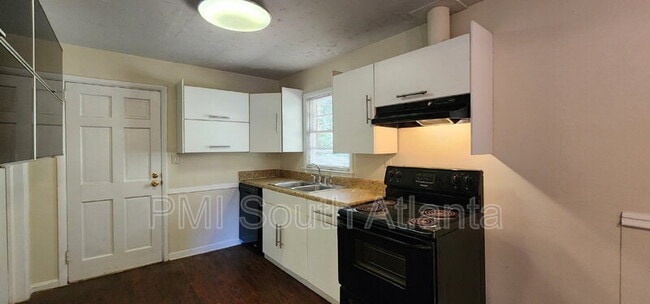 5573 Cypress Dr, Forest Park, GA 30297 - photo 7