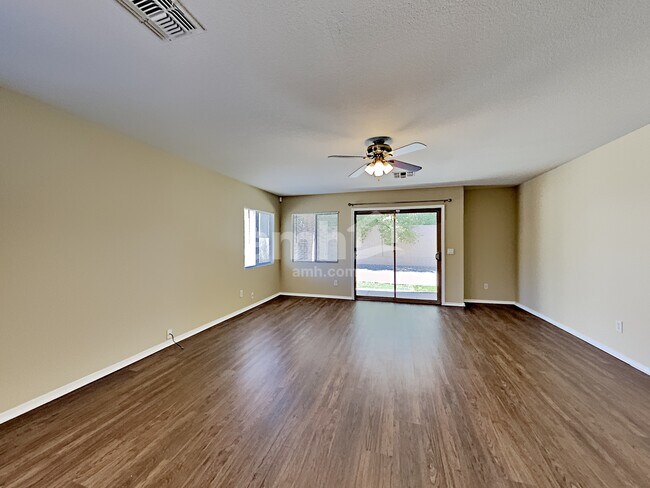 2605 S Devonna Ln, Tolleson, AZ 85353 - photo 7