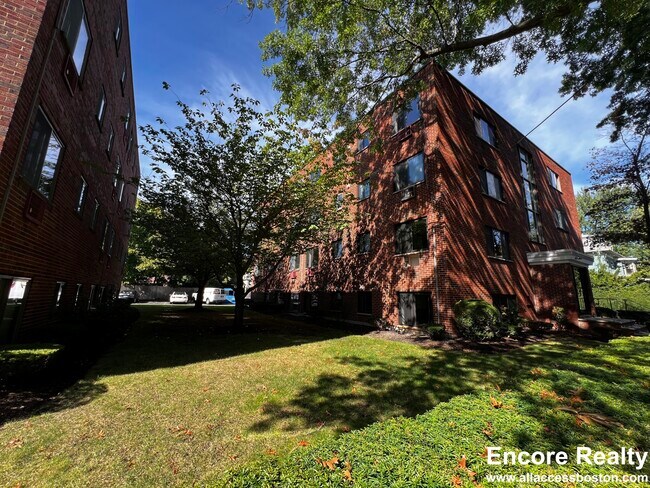 15 Chester St unit 2, Cambridge, MA 02140 - photo 3