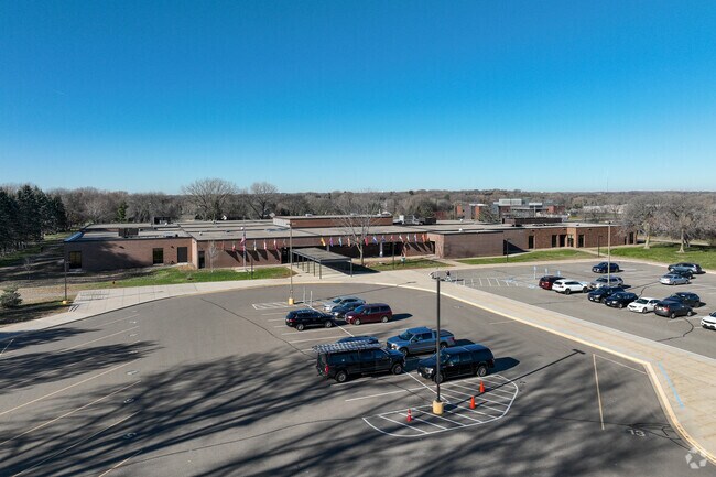 Diamond Path Elementary has an enrollment of about 660 students.