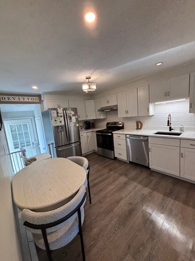 5 Meadow Ln, Salem, NH 03079 - photo 3