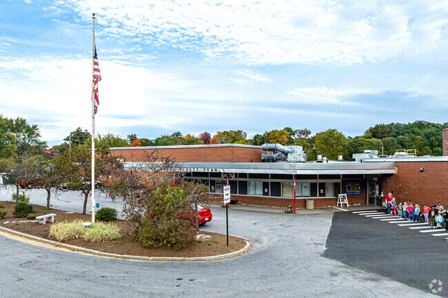 The main entrance to Jewett Street School.