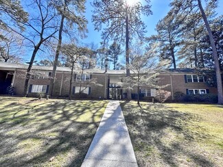 2086 Montreat Cir, Vestavia Hills, AL 35216