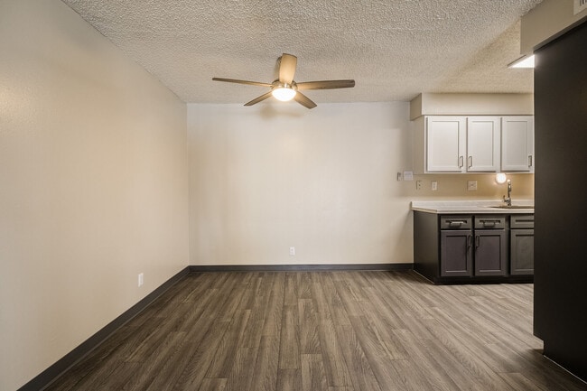 Calero, Albuquerque, NM 87109 - photo 5