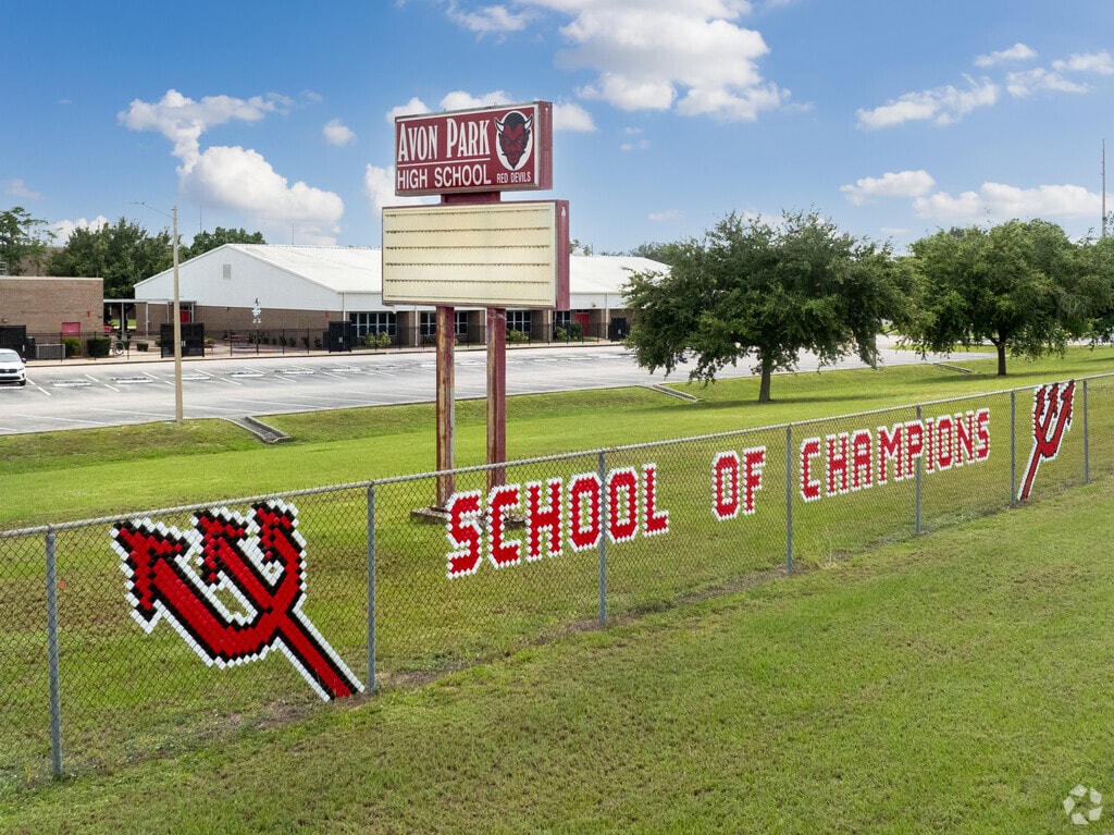 Avon Park High School is a B- Rated school by Niche Ratings.