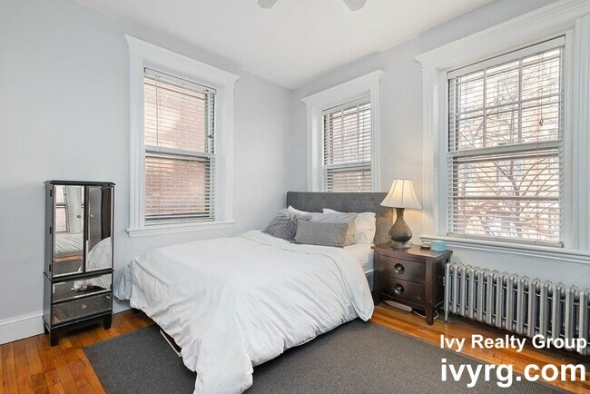 70 Phillips St unit 1, Boston, MA 02114 - photo 6