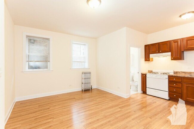 2615 N Kimball Ave unit 311, Chicago, IL 60647 - photo 3