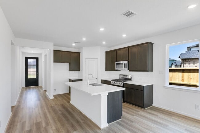 21638 Coronado Green Dr, Cypress, TX 77433 - photo 2