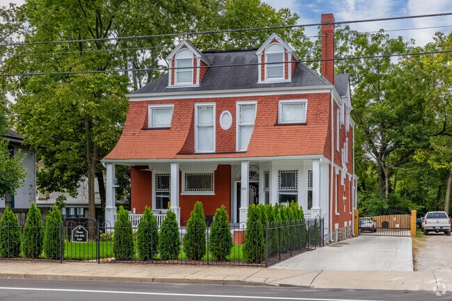 This home was designed by Magalen McDowell in Aylesford Place.