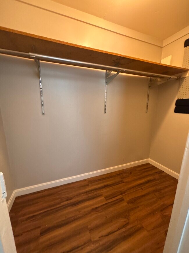 1160 Hooksett Rd unit 1160 Hooksett Rd Apt, Hooksett, NH 03106 - photo 5