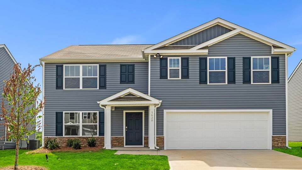 2142 Pierett Cir, Woodruff, SC 29388 - photo 1