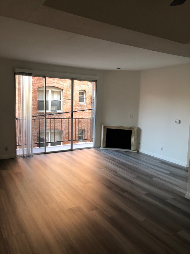 825 Harvard Blvd S unit 302, Los Angeles, CA 90005 - photo 1