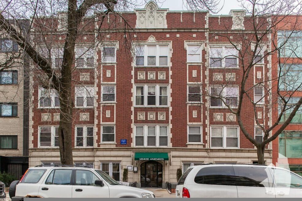 511 W Melrose St unit 416, Chicago, IL 60657 - photo 1