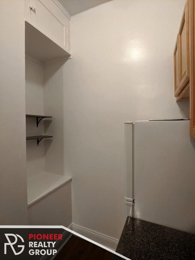 4647 N Paulina St unit 4641-408, Chicago, IL 60640 - photo 7