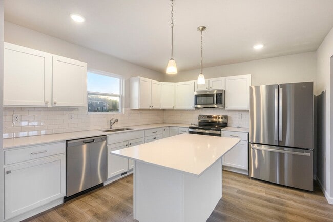 48265 Silver Oaks W, Mattawan, MI 49071 - photo 4