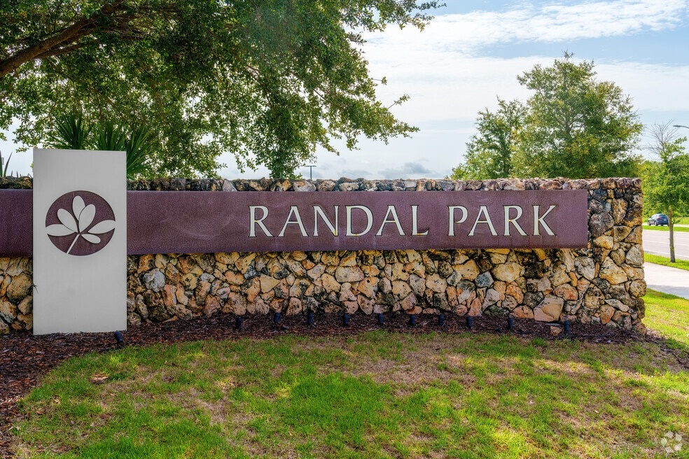 Randal Park 564450_TN_060925_v1