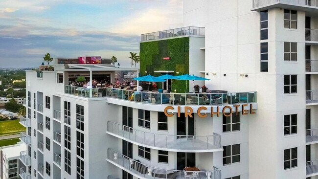 1780 Polk St unit ID1352038P, Hollywood, FL 33020 - photo 5