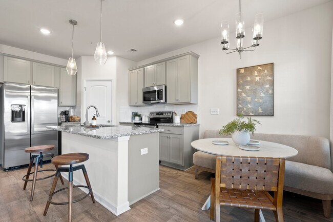 11533 Kimberly Way, Hampton, GA 30228 - photo 7