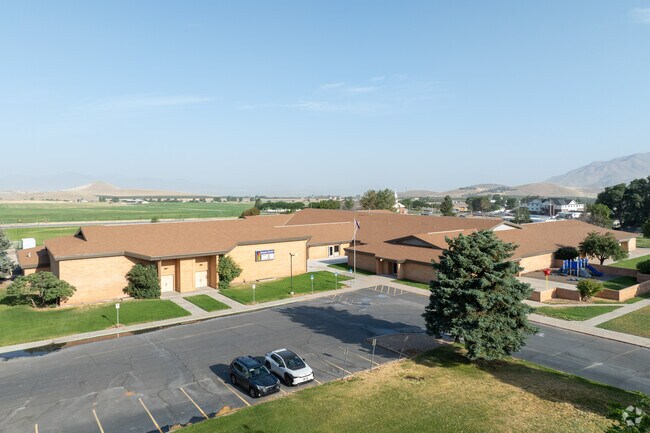 Santaquin Elementary School is located in the Santaquin neighborhood.