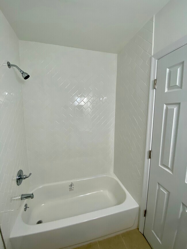 1904 M St NE unit 3, Washington, DC 20002 - photo 7