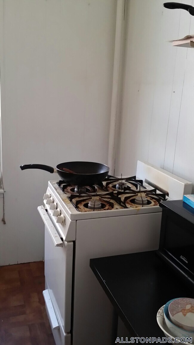 25 Walbridge St Unit 15, Boston, MA 02134