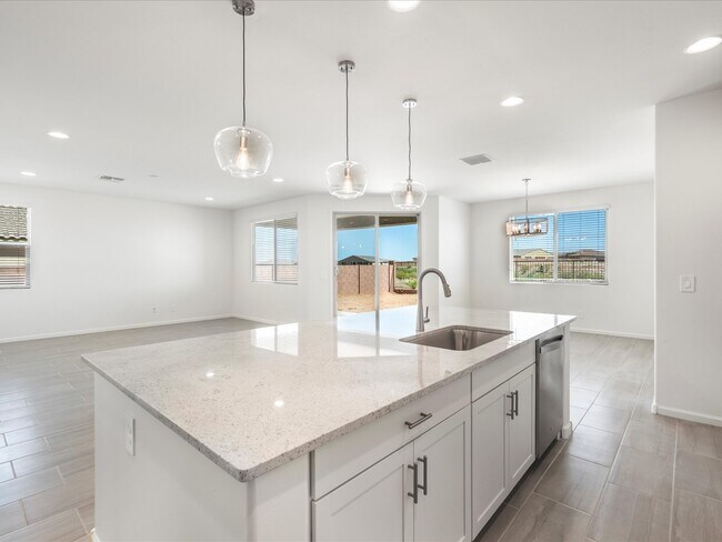 1535 E Cattle Graze Loop, Sahuarita, AZ 85629 - photo 6