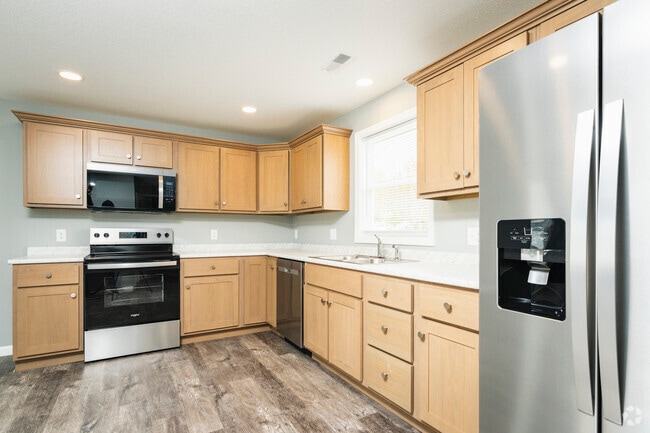2BR, 2.5BA - 1,350Sf - Kitchen