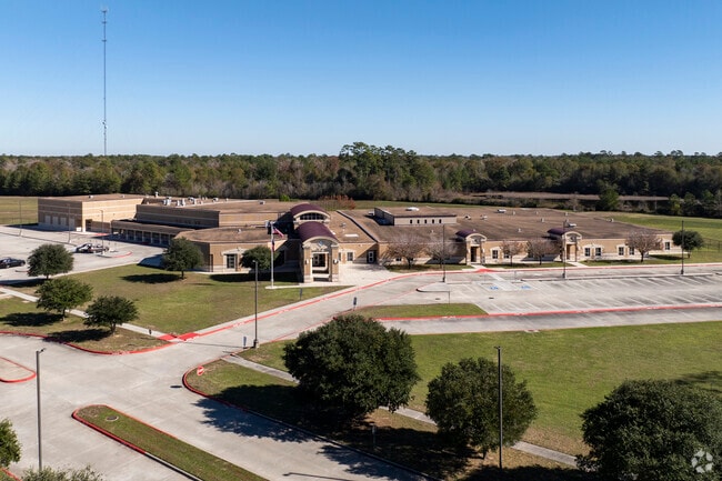 Milam Elementary School has a 14:1 student to teacher ratio.