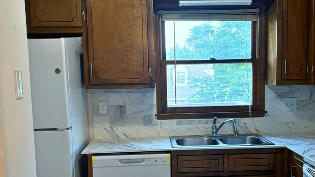 905 Park Place NE, Conyers, GA 30012 - photo 6