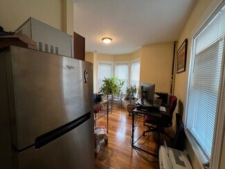 5 Blake St, Cambridge, MA 02140