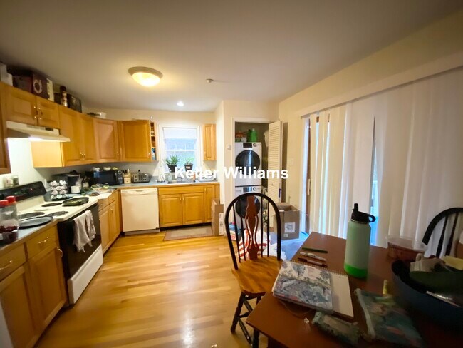 62 Hillside St unit 2, Roxbury Crossing, MA 02120 - photo 3