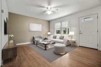 9 Adams Ct, Fall River, MA 02720