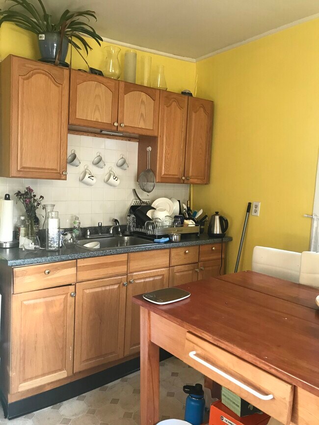 6 Watson St Unit 2R, Cambridge, MA 02139