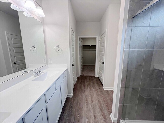 9765 Enclave Ridge Rd, Willis, TX 77318 - photo 7