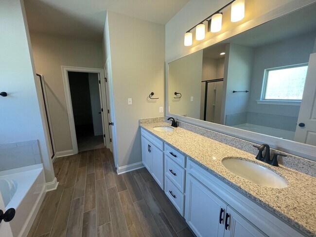 15682 Yellowstone Dr, Silverhill, AL 36576 - photo 6