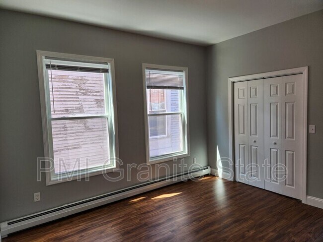 83 W Pearl St unit 2, Nashua, NH 03060 - photo 5