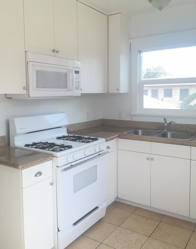 3825 1/2 Sawtelle Blvd unit 1/2, Los Angeles, CA 90066 - photo 7