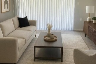 120 Oak Dr, Dunbar, WV 25064