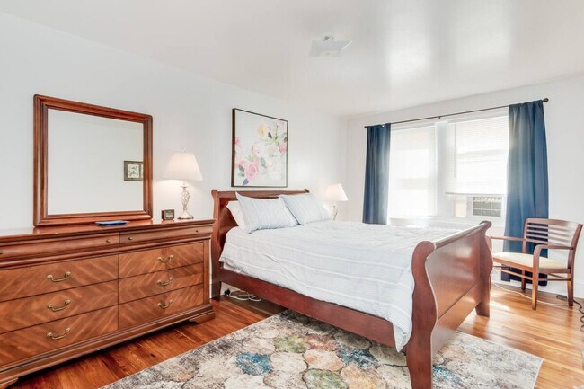 602 Old Lancaster Rd unit ID1321806P, Bryn Mawr, PA 19010 - photo 2